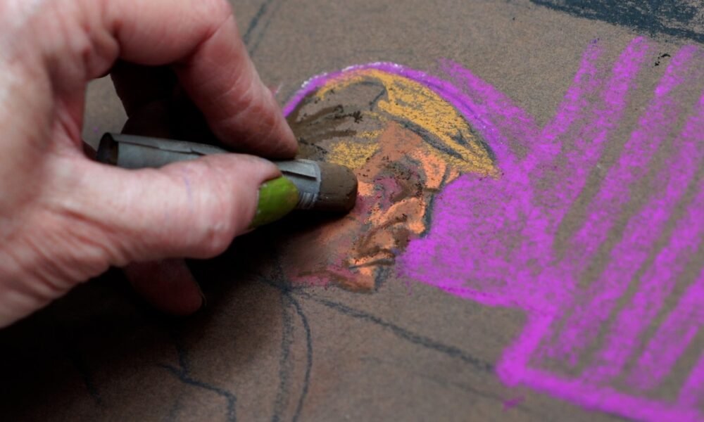 The artists bringing color to the courtroom in Trump’s criminal trial