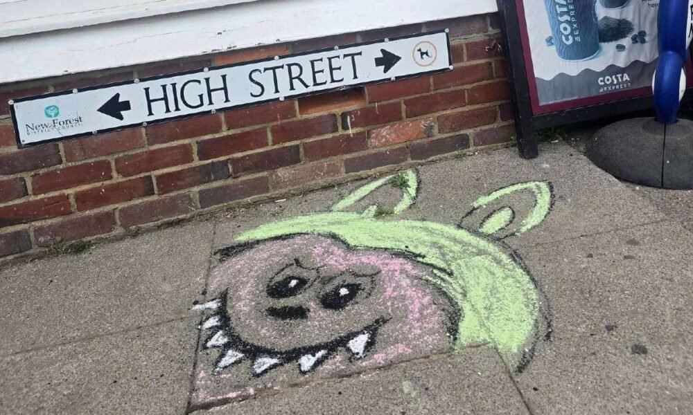 Mystery street artist ‘Chalksea’ brings smile to Milford by daubing artwork on pavements in homage to Banksy