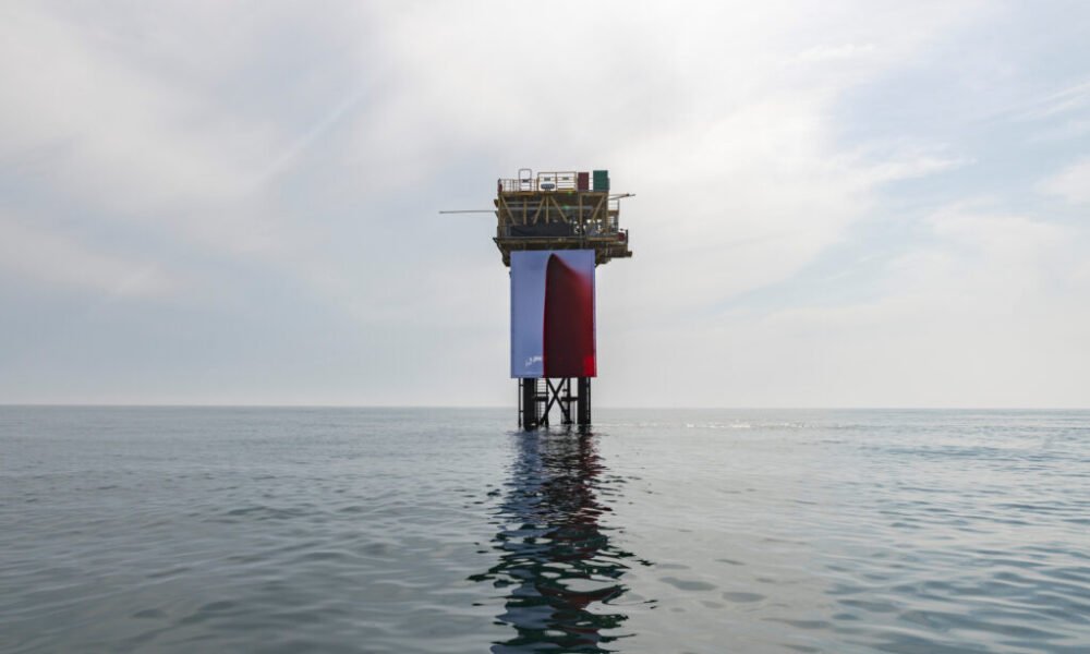 Activists install giant new artwork by Anish Kapoor onto Shell platform as heatwave rages on