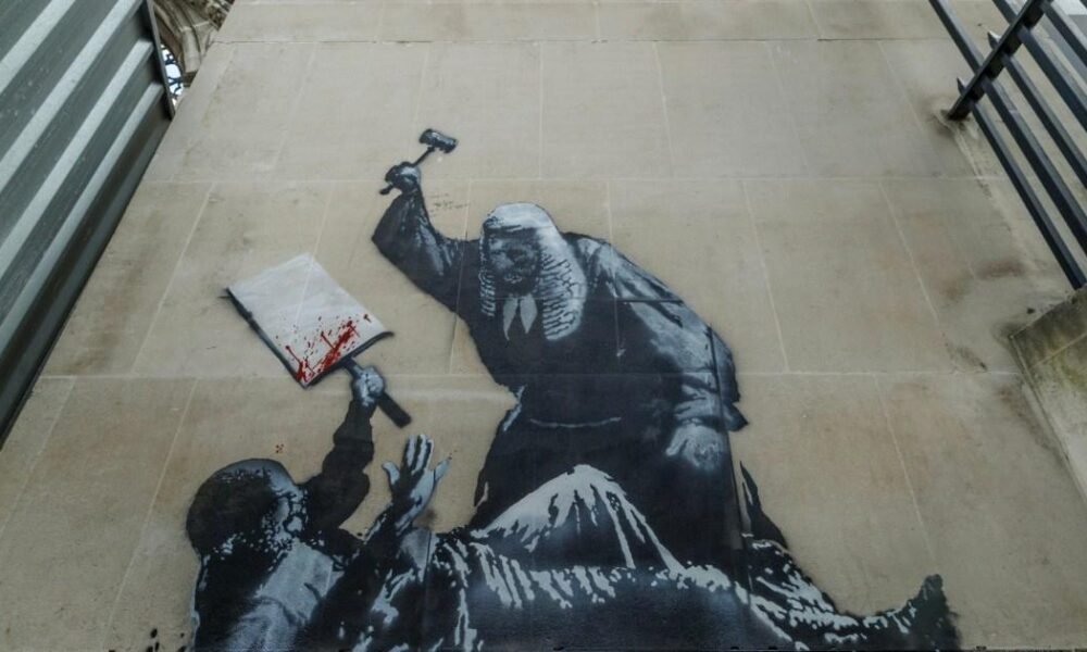 How Banksy could be unmasked because of his latest High Court artwork | News UK